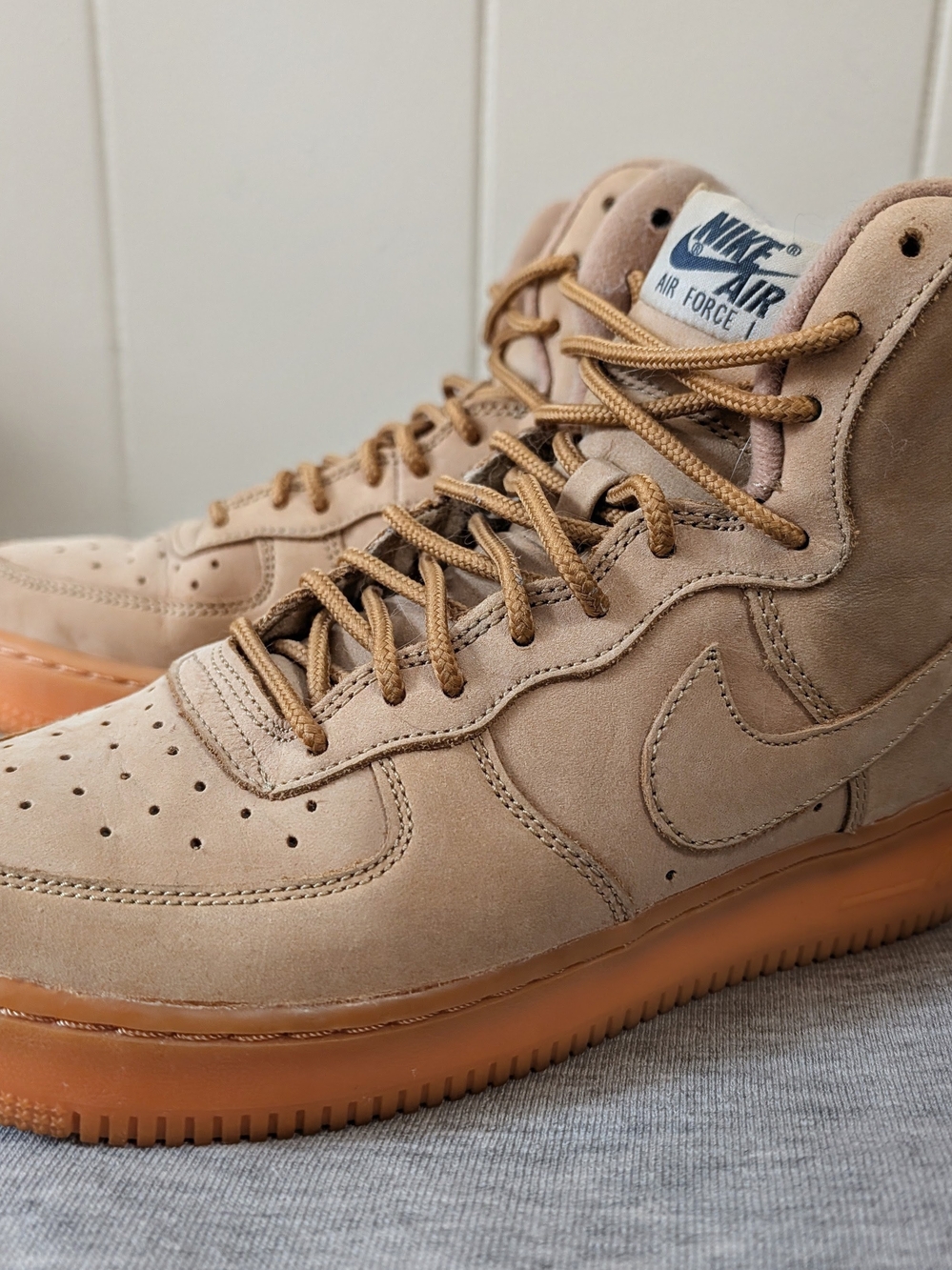 Nike Air Force 1 High '07 LV8 WB "Flax" sneakers in a tan suede material. [1, 2] - Picture 3 of 9